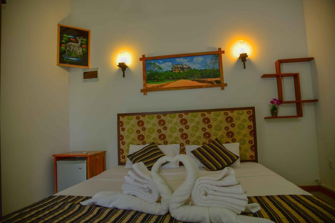 Lake Villa Resort Tissamaharama Exterior foto